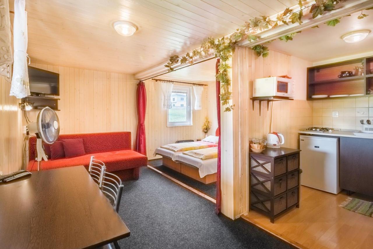 Apartmany Tamir Liptovský Mikuláš Dış mekan fotoğraf